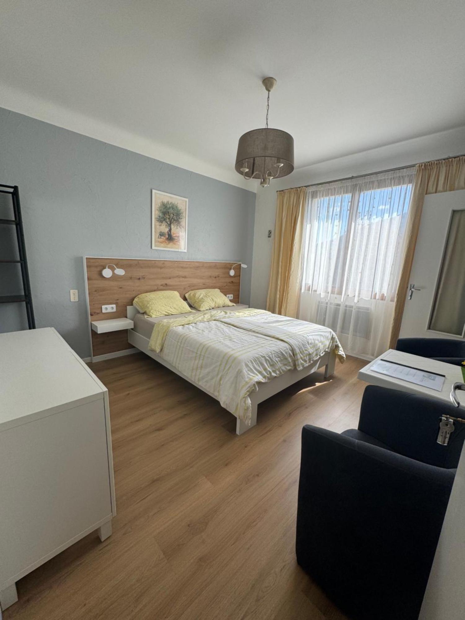Bnb Castellane Chambre D'Hotes B&B Exterior photo