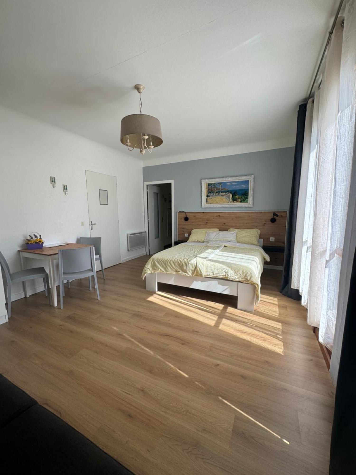Bnb Castellane Chambre D'Hotes B&B Exterior photo