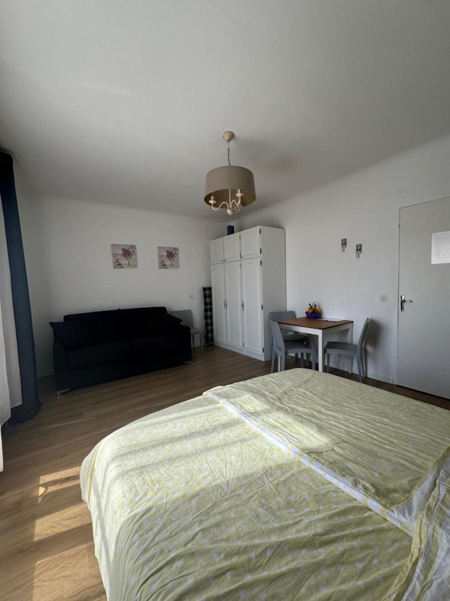 Bnb Castellane Chambre D'Hotes B&B Exterior photo