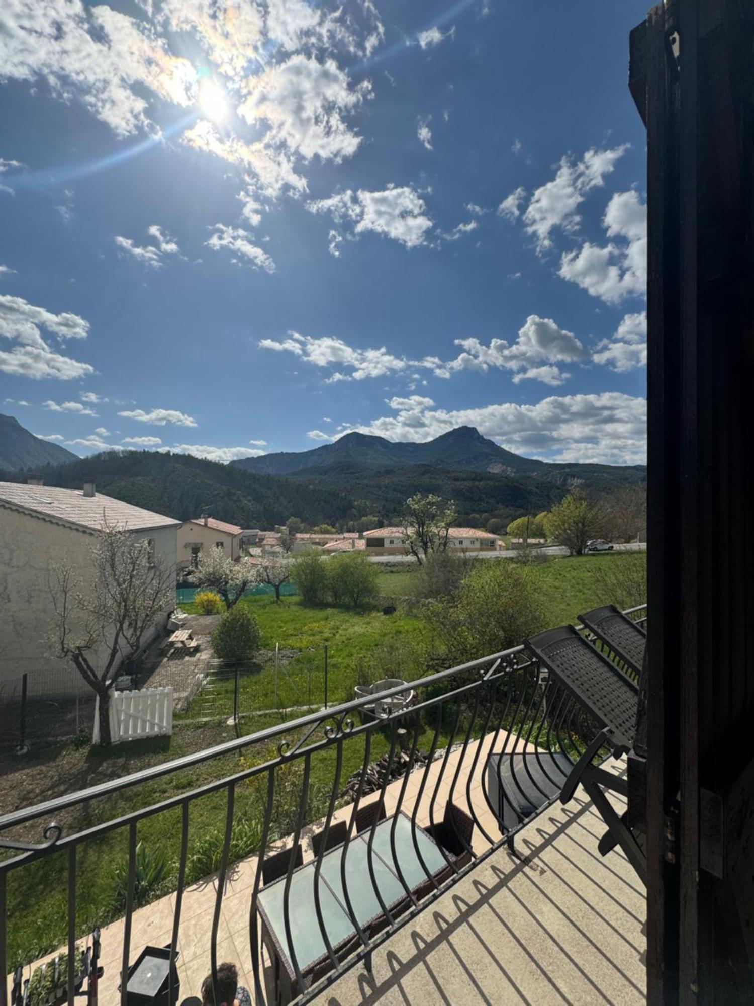 Bnb Castellane Chambre D'Hotes B&B Exterior photo