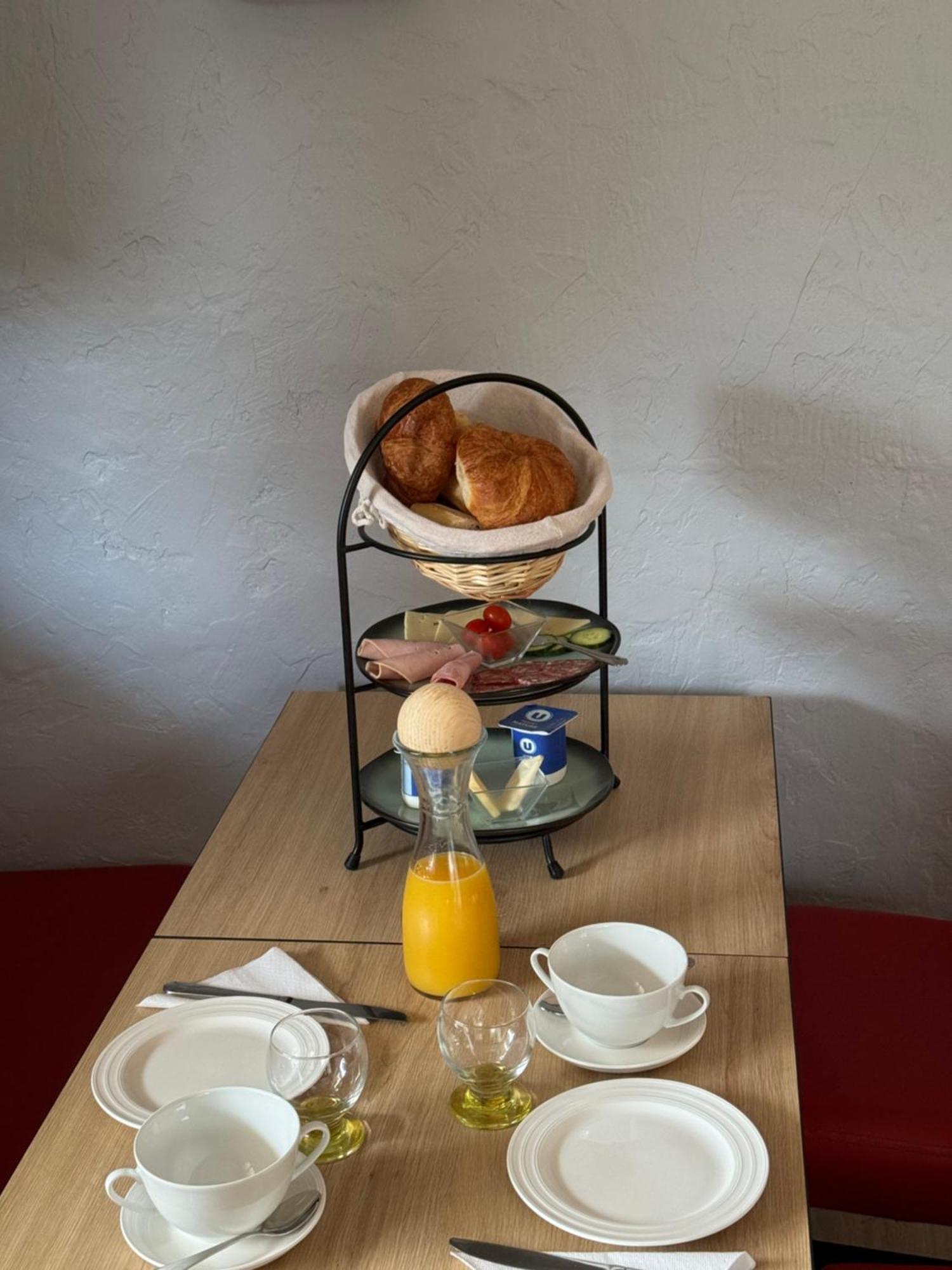 Bnb Castellane Chambre D'Hotes B&B Exterior photo